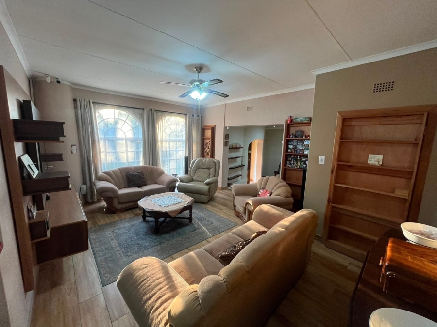 4 Bedroom Property for Sale in Safari Gardens North West